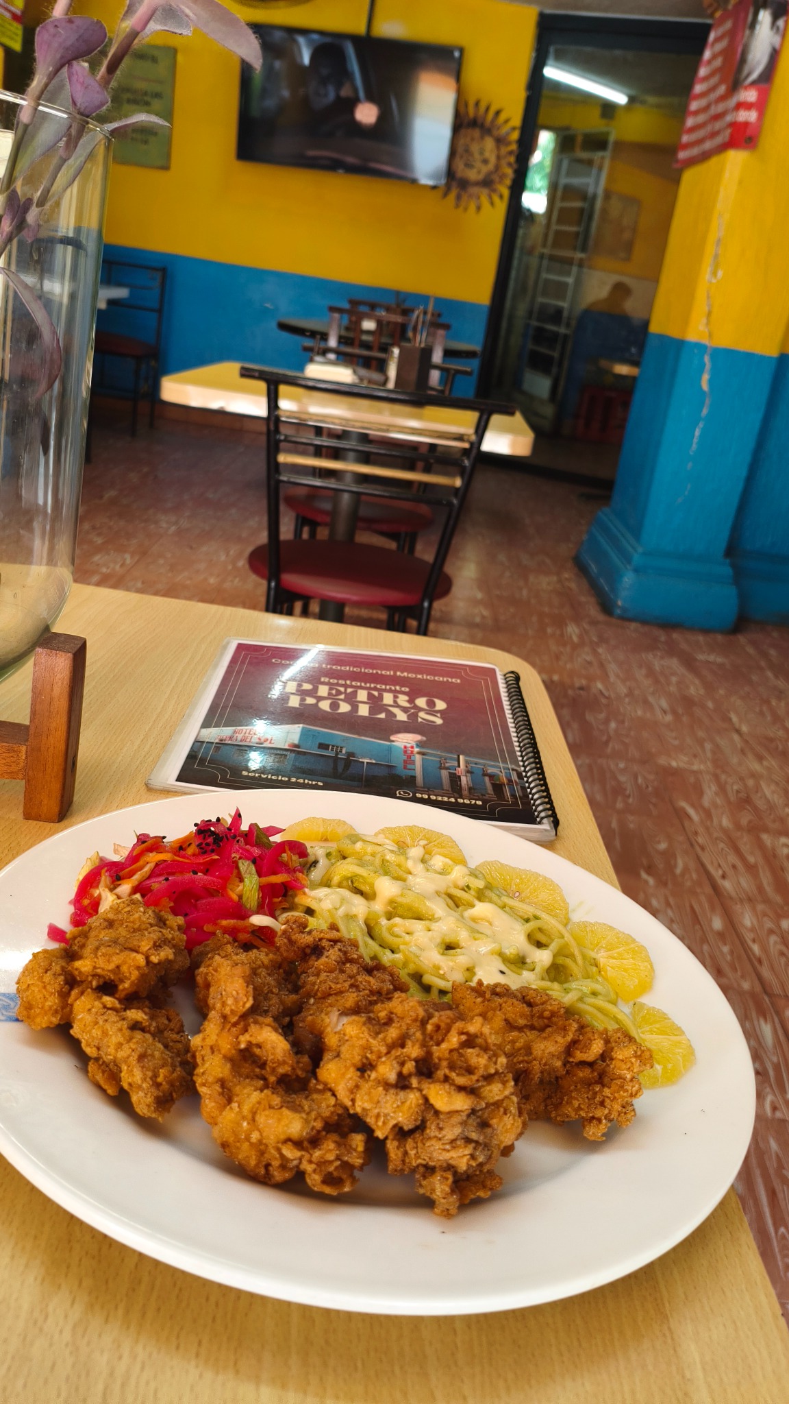 Platillo servido en Café Petropolys
