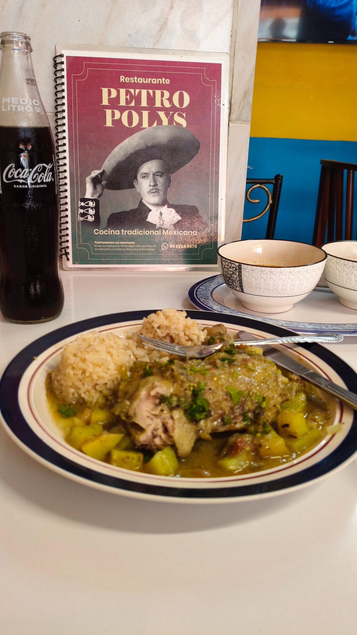 Platillo servido en Café Petropolys